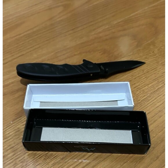 Dakota Tactical Outdoor Knife - Picture 4 of 7